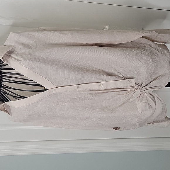FATE Beige Button Up Blouse Size Small - Picture 1 of 8